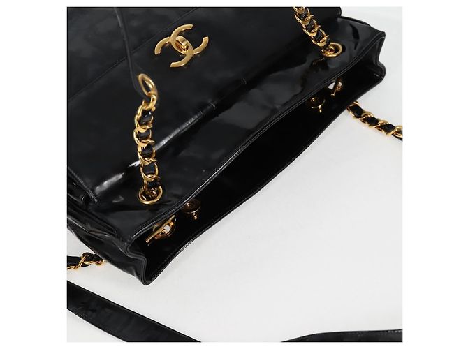 CHANEL Chain Tote Bag Patent leather Black Gold CC - vista 6