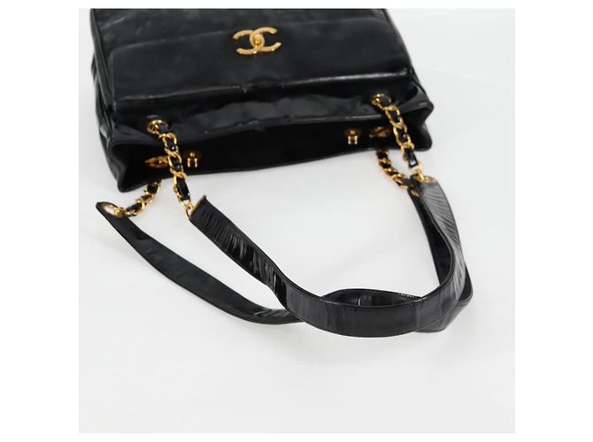 CHANEL Chain Tote Bag Patent leather Black Gold CC - vista 7
