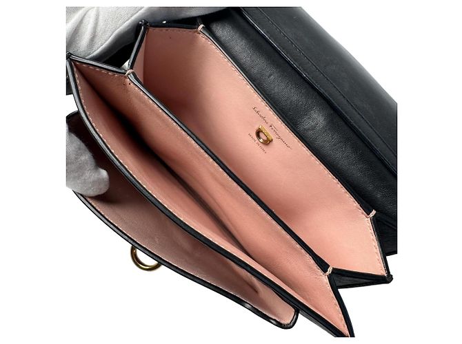 Gancini Borsa a tracolla in pelle nera Salvatore Ferragamo Nero - vista 7