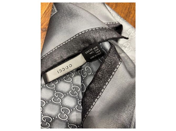 Gucci GG Monogram Seidentuch Grau - Ansicht 5
