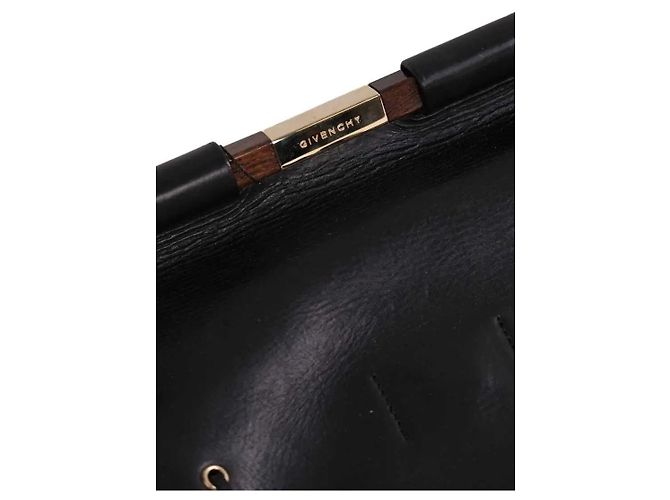 Givenchy Schultertasche aus schwarzem Leder - Ansicht 2