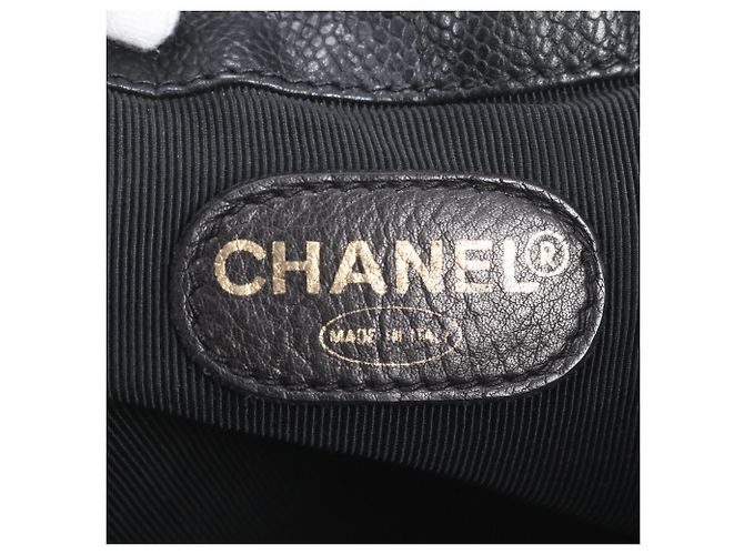 Borsa a tracolla Chanel Triple Coco in pelle caviar Nero - vista 9
