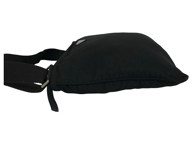 Borsa a tracolla in nylon con logo triangolare Prada Nero - vista 5