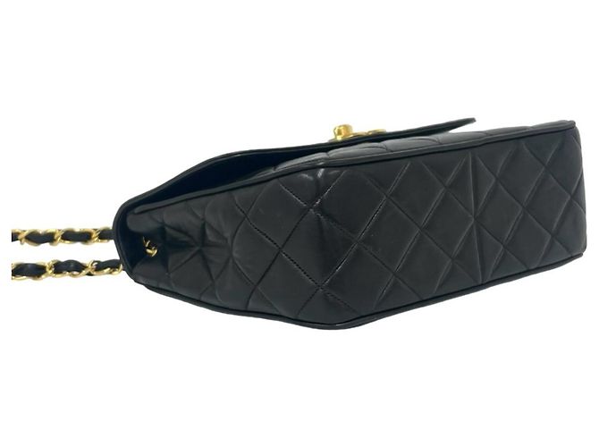 Chanel Vintage Matelassé Coco Mark Schultertasche aus Lammleder Schwarz - Ansicht 7