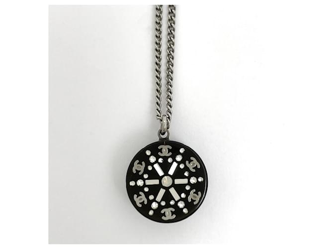 Collana Chanel Argento con Design Coco Mark - vista 2