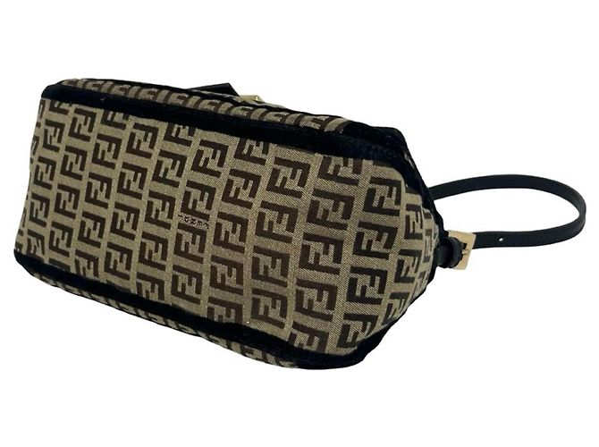 Borsa Semi-One Shoulder Fendi Zucchino FF Pattern Marrone Nero - vista 8