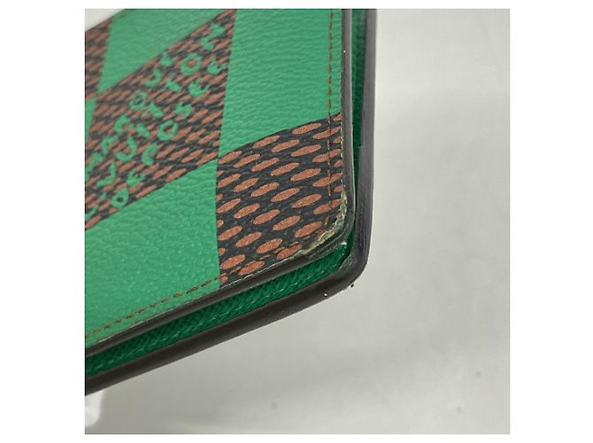 Louis Vuitton Damier Pop Portefeuille Multiple Wallet Verde - vista 5