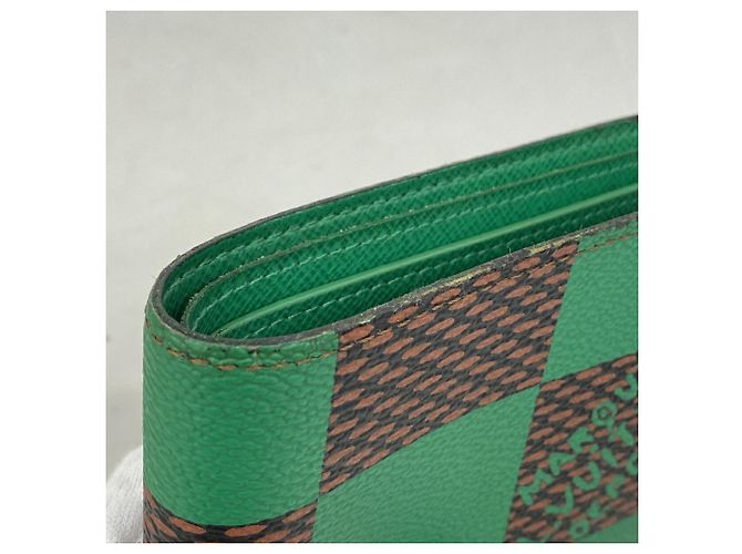Louis Vuitton Damier Pop Portefeuille Multiple Wallet Verde - vista 6