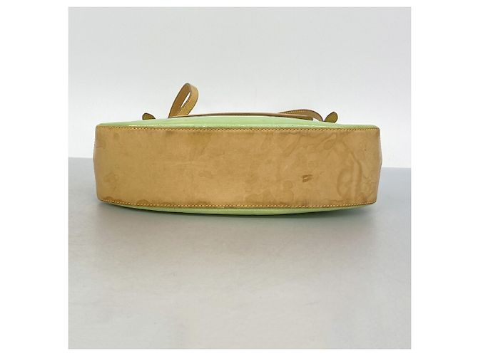 Borsa a tracolla Louis Vuitton Vernis Biscayne Bay GM Verde - vista 3