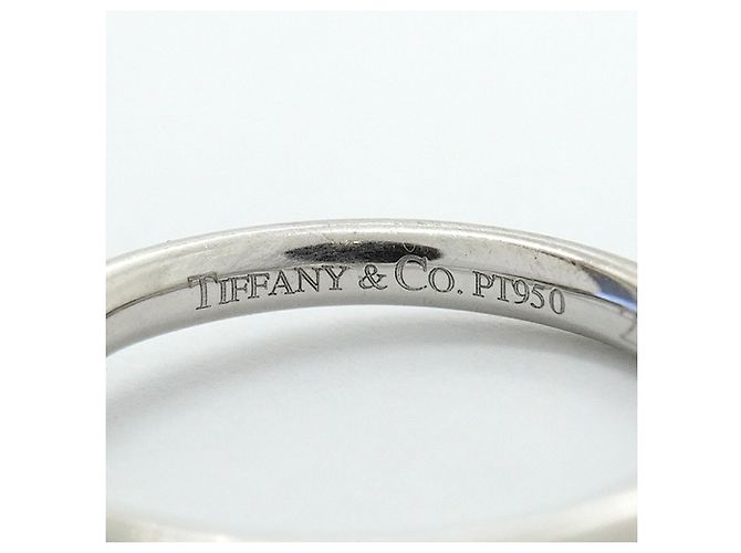 Anel Curved Band Tiffany & Co. em Platina - vista 4