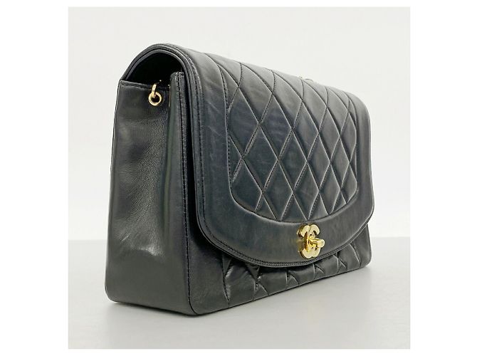 Borsa a tracolla Chanel Diana Chain Nero - vista 2
