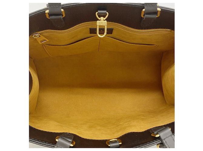 Borsa Tote Louis Vuitton Monogram Empreinte OnTheGo MM Nero - vista 4