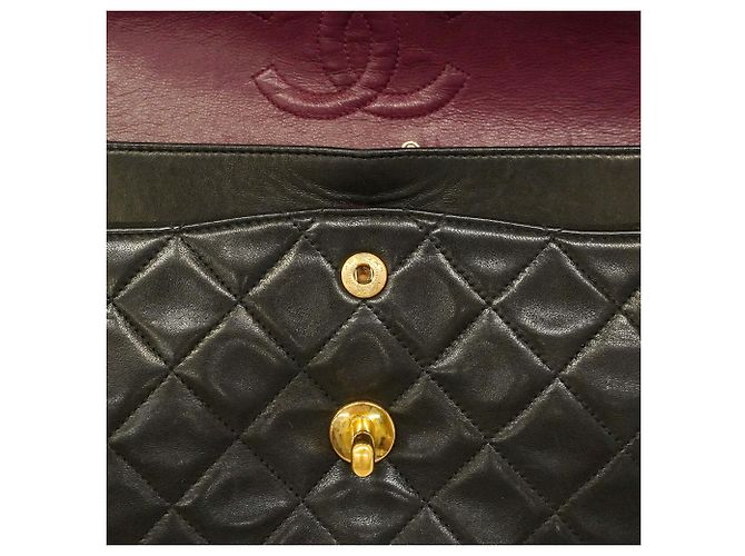 Borsa a tracolla Chanel Matelassé in pelle d'agnello nera Nero - vista 10