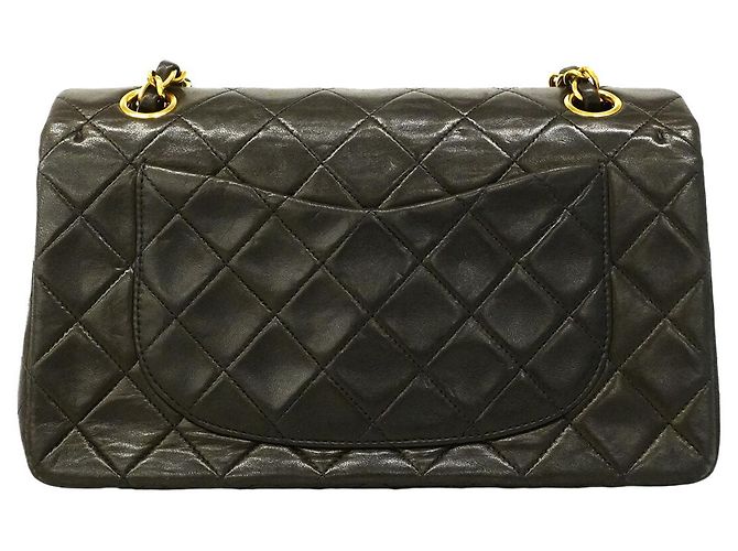 Borsa a tracolla Chanel Matelassé in pelle d'agnello nera Nero - vista 12