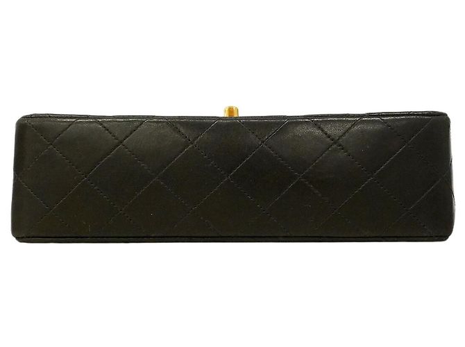 Borsa a tracolla Chanel Matelassé in pelle d'agnello nera Nero - vista 3