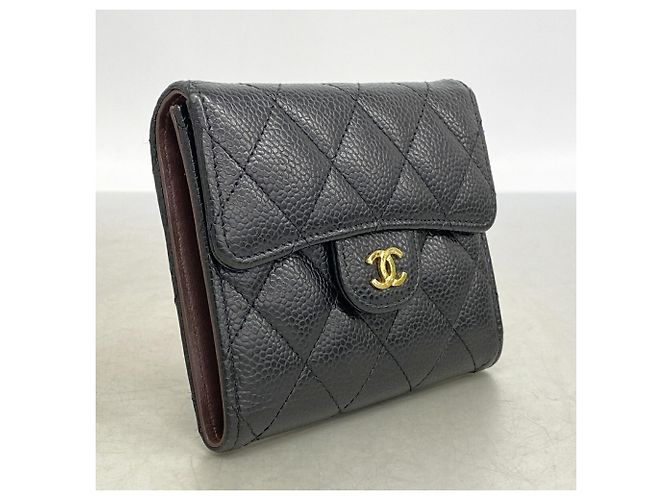 Cartera tri-fold Chanel en piel de becerro granulada negra Negro - vista 2