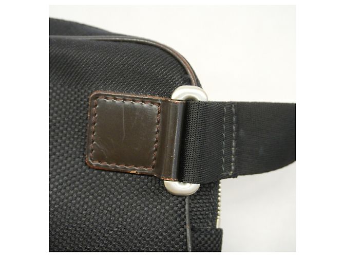Borsa Acrobat Sling Louis Vuitton Damier Géant Nero - vista 9