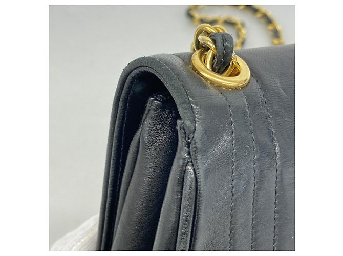 Borsa a tracolla Chanel in pelle d'agnello nera Nero - vista 7