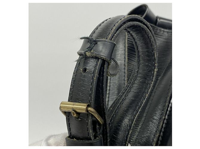 Borsa a tracolla Louis Vuitton Epi Randonee PM Nero - vista 6