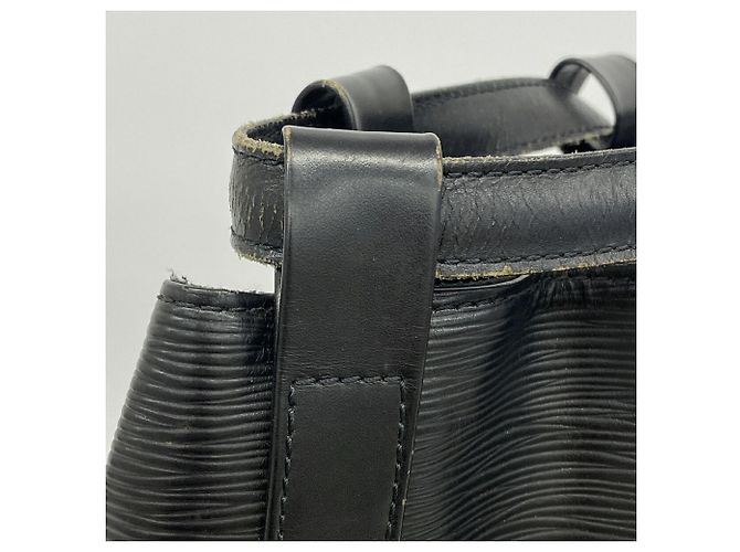 Borsa a tracolla Louis Vuitton Epi Randonee PM Nero - vista 7