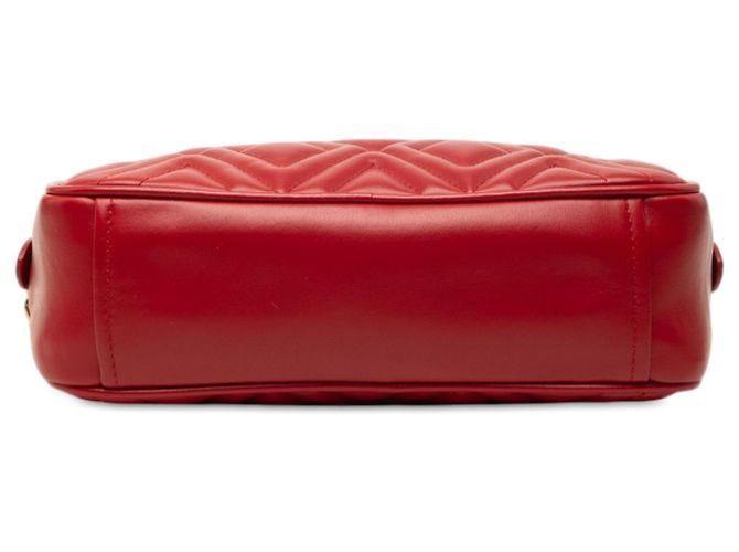 Borsa camera Miu Miu in nappa matelassé rossa con catena Rosso - vista 3