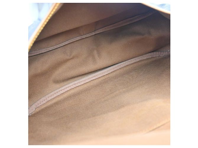 Louis Vuitton Saumur Monogram 35 Marrone - vista 3