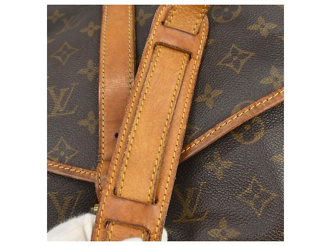 Louis Vuitton Saumur Monogram 35 Marrone - vista 6