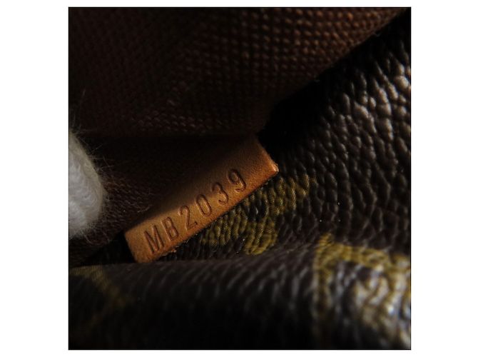Borsa Tote Louis Vuitton Monogram Totally MM Monogramma - vista 6