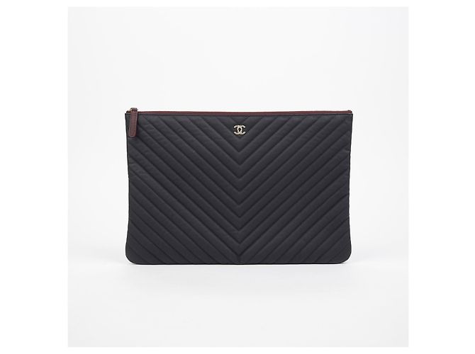 Chanel Clutch Grande Classica in Pelle Caviar Nero - vista 2