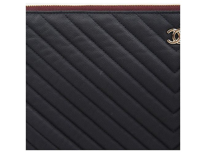 Chanel Clutch Grande Classica in Pelle Caviar Nero - vista 3