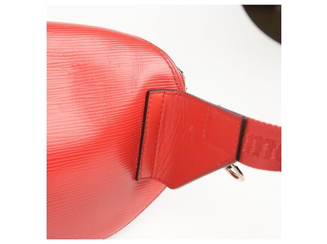 Marsupio Louis Vuitton Rosso in Pelle Epi - vista 4