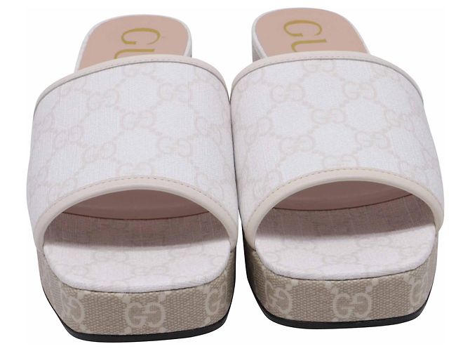 Mules con platform Malaga Gucci GG Supreme Monogram in tela bianca Bianco - vista 2