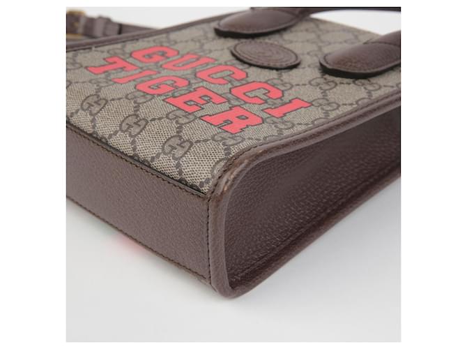 Gucci Mini Borsa a Spalla Interlocking Marrone - vista 9