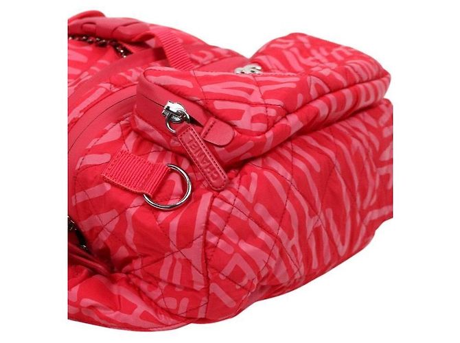 Chanel Zaino Coconehju in nylon rosso - vista 5