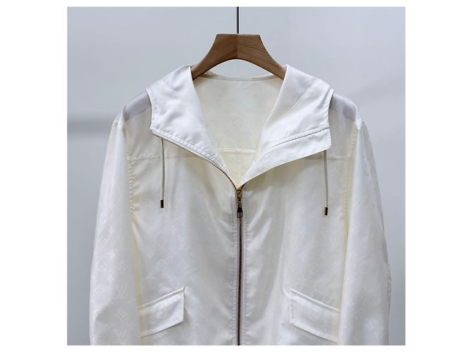 Louis Vuitton Giacca a vento con cappuccio Monogram da donna Condizione/Taglia Bianco - vista 2