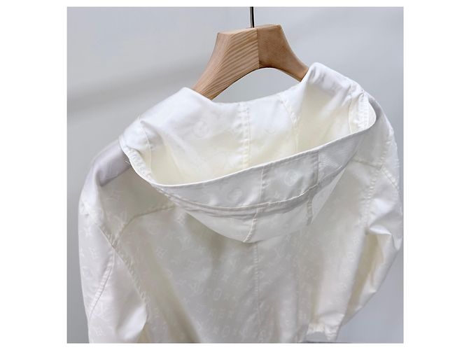 Louis Vuitton Giacca a vento con cappuccio Monogram da donna Condizione/Taglia Bianco - vista 5