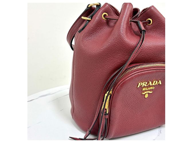 Prada Borsa Bucket Crossbody Vittelo Dino Rossa Rosso - vista 9