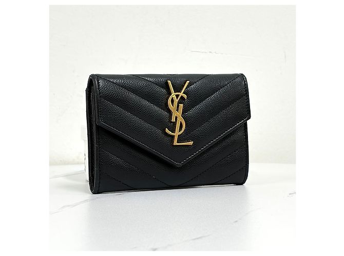 Saint Laurent Tarjetero sobre negro - vista 2