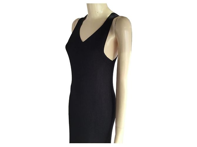Issey Miyake schwarzes Rippstrick-Maxikleid mit Schlitz - Ansicht 5