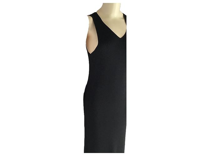 Issey Miyake schwarzes Rippstrick-Maxikleid mit Schlitz - Ansicht 6