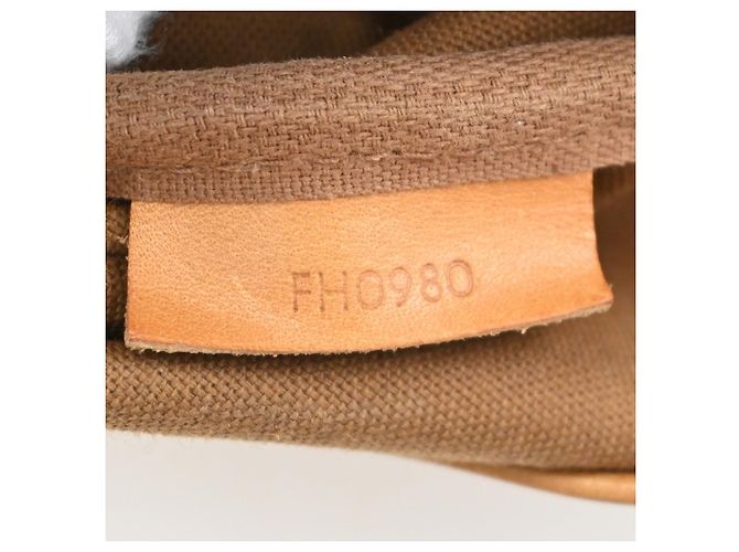 Louis Vuitton Saumur Monogram 30 Marrone - vista 7