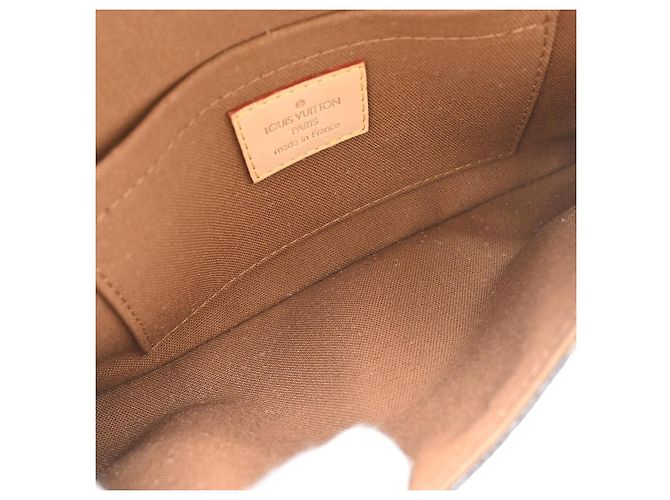 Louis Vuitton Marelle Waist Monogram Canvas Castaño - vista 3