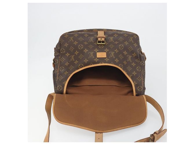 LOUIS VUITTON Monogram Saumur 35 Shoulder Bag M42254 LV Auth ka5729 Monogramma - vista 23