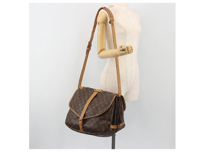 LOUIS VUITTON Monogram Saumur 35 Shoulder Bag M42254 LV Auth ka5729 Monogramma - vista 31