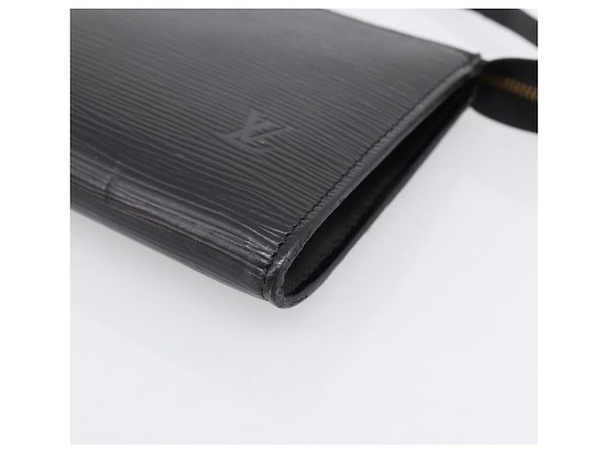 LOUIS VUITTON Epi Pochette Accessoires Pouch Black M52982 LV Auth 198701A Negro - vista 14