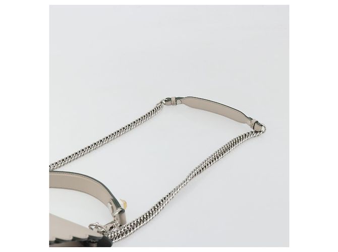 Sac à épaule FENDI Canay Chain en cuir 2 voies Gris Argent 8BT283 Auth 198665M Marron Argenté - vue 15