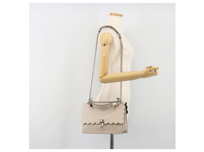 Sac à épaule FENDI Canay Chain en cuir 2 voies Gris Argent 8BT283 Auth 198665M Marron Argenté - vue 29