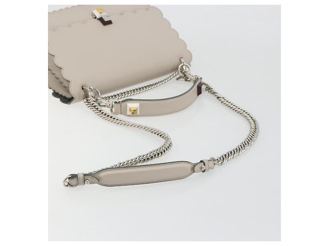 Sac à épaule FENDI Canay Chain en cuir 2 voies Gris Argent 8BT283 Auth 198665M Marron Argenté - vue 8