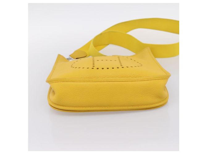 Hermès Borsa a tracolla HERMES Evelyn 3PM in pelle Taurillon Clemence Gialla Auth ka5719SAV Argento Giallo - vista 9
