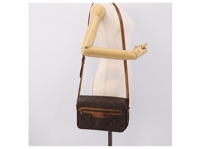 LOUIS VUITTON Monogram Saint Germain 28 Shoulder Bag M51207 LV Auth BA15052 Monogramma - vista 24